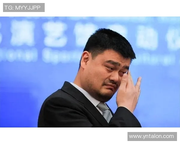 姚明与艾佛森携手共创篮球传奇重燃球迷热情的精彩故事