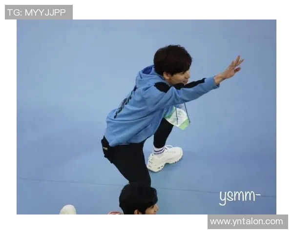 姚明明与YSL的时尚碰撞探索运动与奢华的完美结合